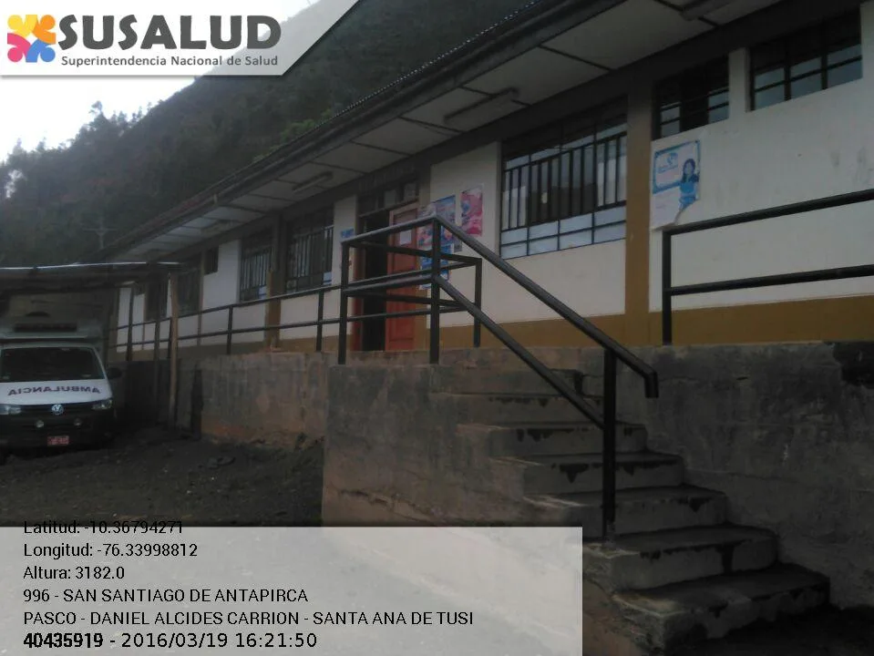 San Santiago de Antapirca en Santa Ana de Tusi, Pasco