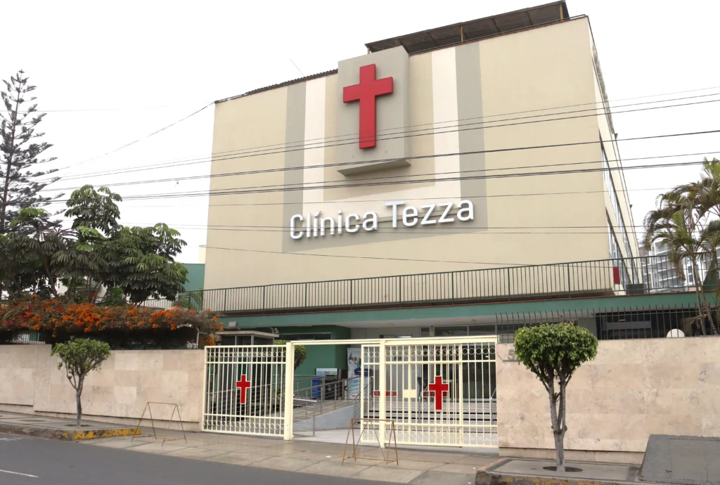 Clinica Padre Luis Tezza en Santiago de Surco, Lima